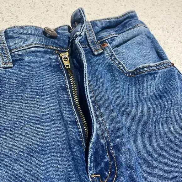 Blue jeans . Good as new - Picture 6 of 7